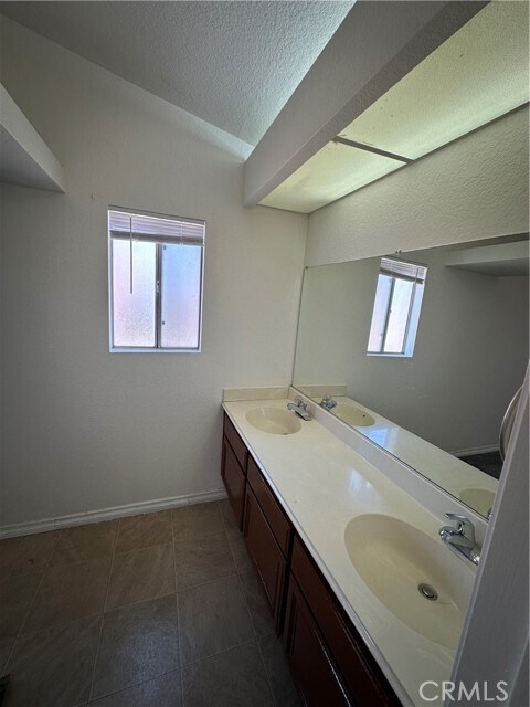 Building Photo - 14240 Walmac Pl