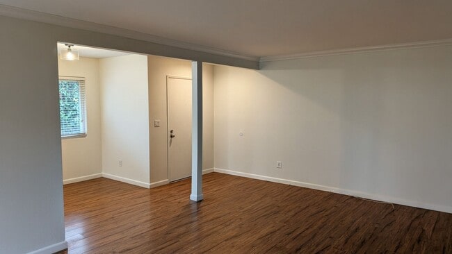 Building Photo - Beautiful Single-Story Home for Rent in La Verne