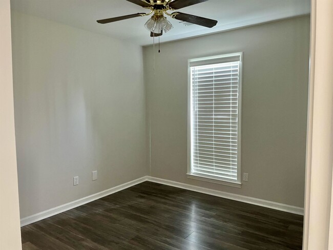 Building Photo - 3162 Wishing Star Cove