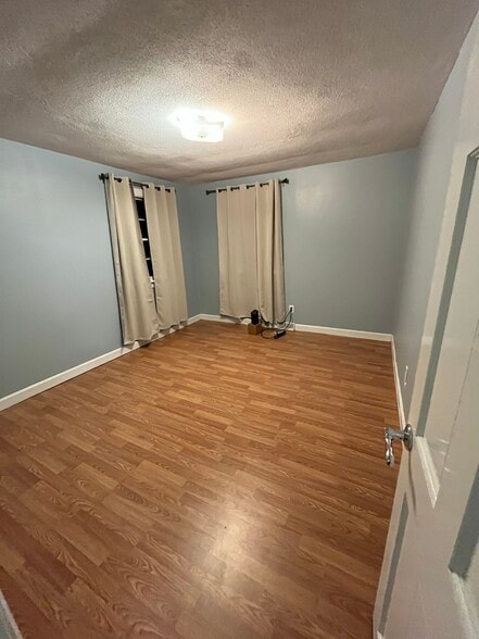 Building Photo - 43 Shady Hill Dr