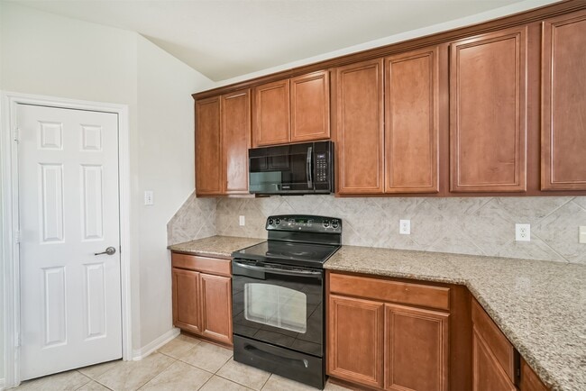 Building Photo - 25211 Whistling Pines Ct