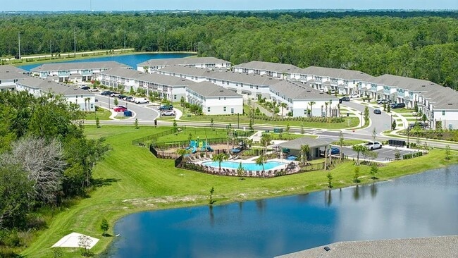 Building Photo - 2996 Skyline Lp