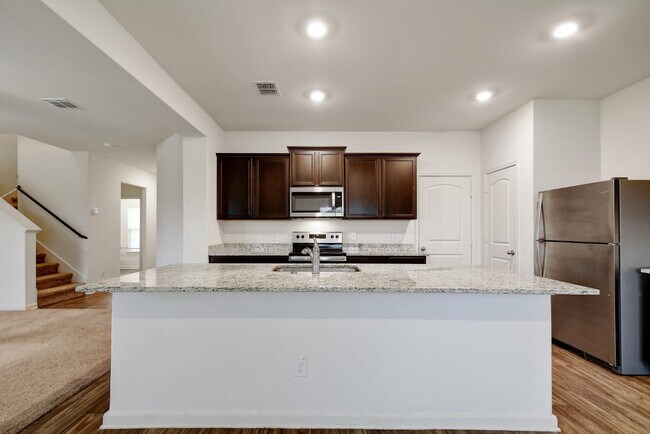 Building Photo - 11027 Chatham Ct