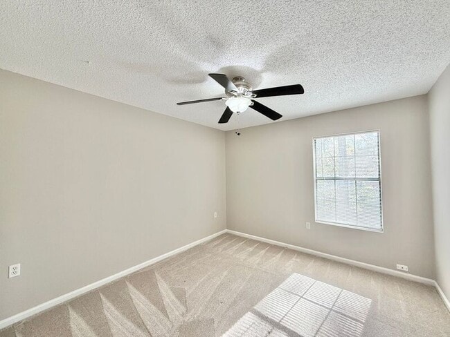 Building Photo - 7704 Falcon Rest Cir