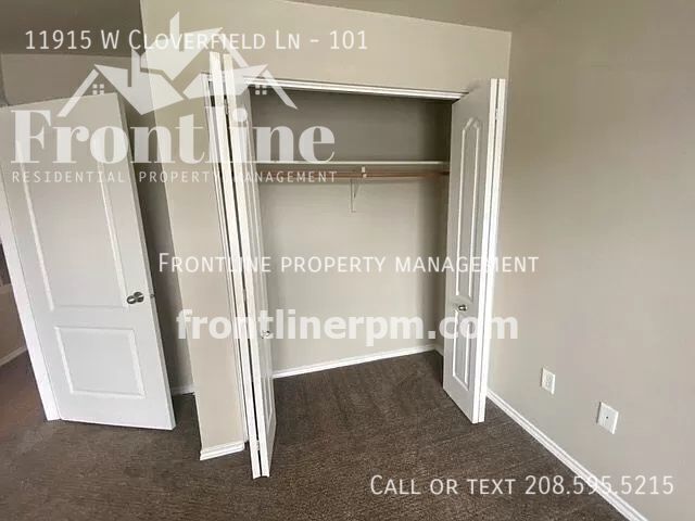 Building Photo - 11915 W Cloverfield Ln