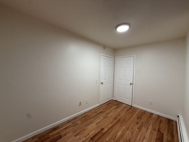 Building Photo - 1194 Dumont Ave