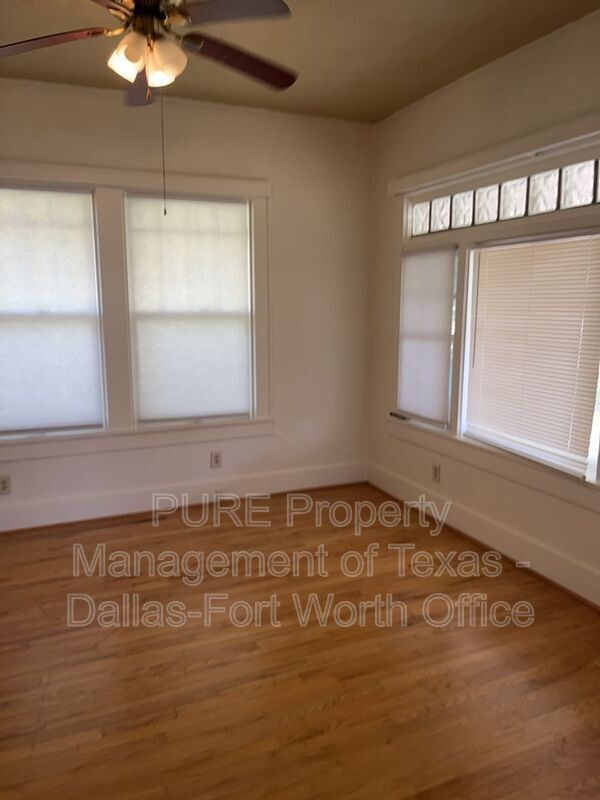 Building Photo - 501 E Monroe St
