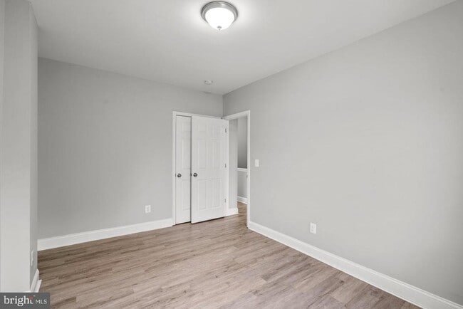 Building Photo - 3914 Ridgewood Ave