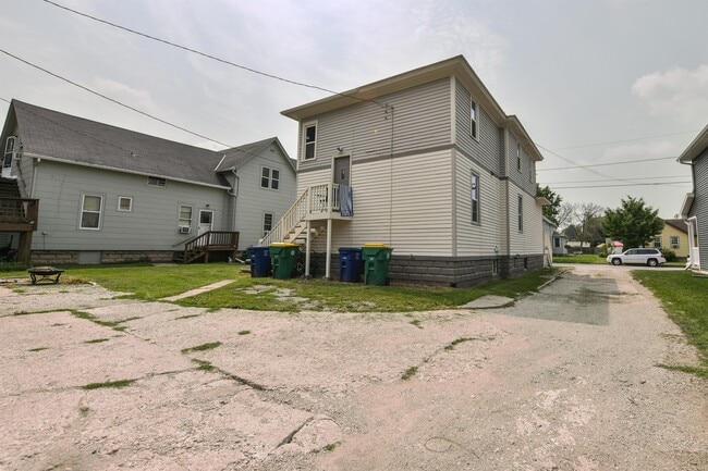 Building Photo - 1217 Chicago St