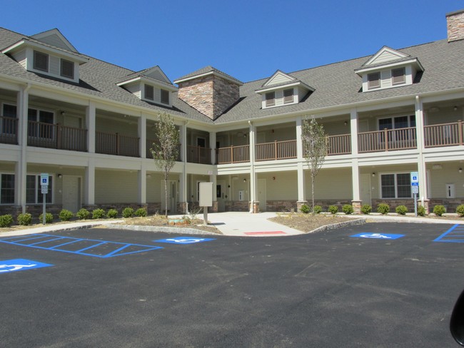 Parking - Freedom Village at Hopewell