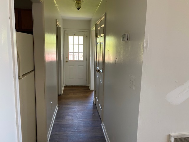 Building Photo - Apartment #5