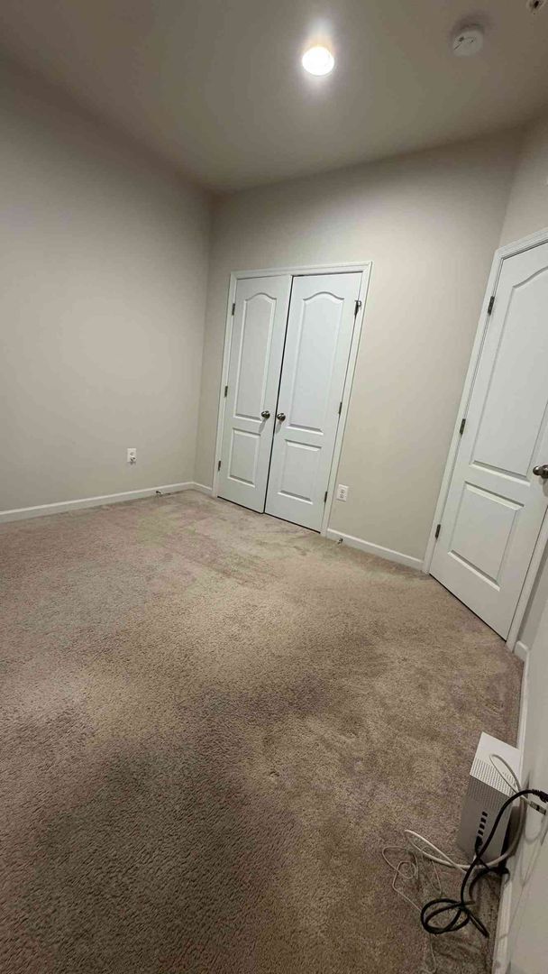 Building Photo - 5803 Garden Walk Dr