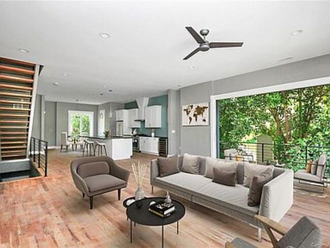 Building Photo - Located in the Smallwood Neighborhood only minutes to uptown Charlotte and all the major corridor...