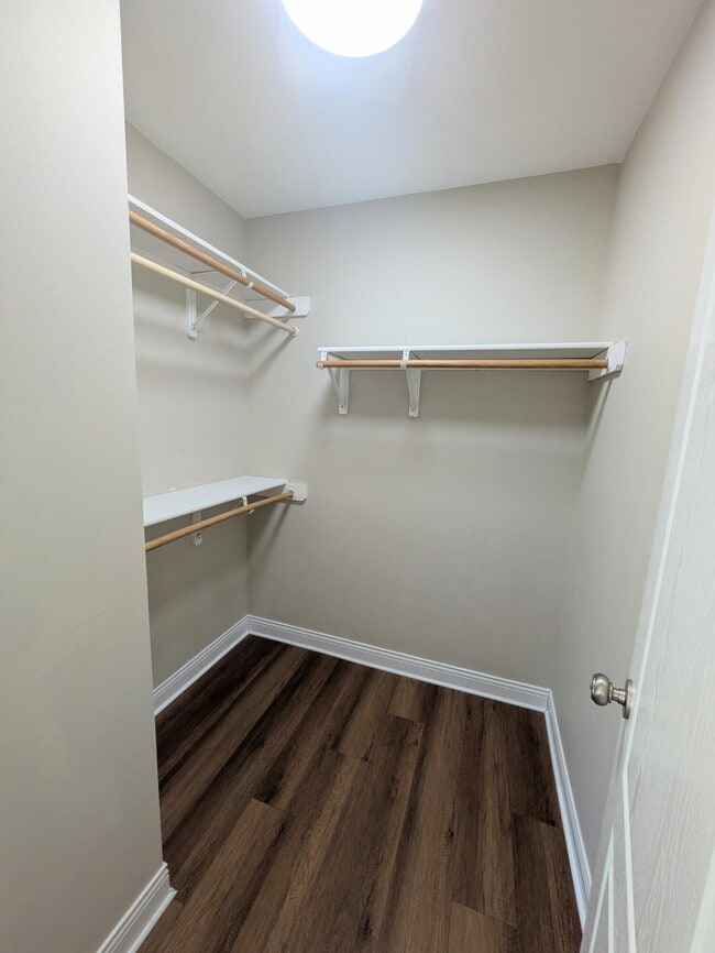 Building Photo - 2601 Quartz Ln