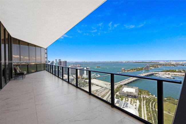 Building Photo - 1000 Biscayne Blvd