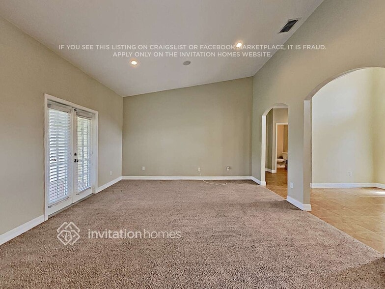 Building Photo - 5552 Pebble Beach Dr