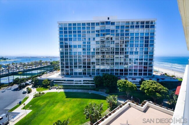 Building Photo - 1720 Avenida Del Mundo