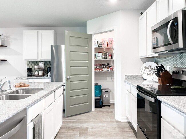 Building Photo - 5615 Tristan Ct