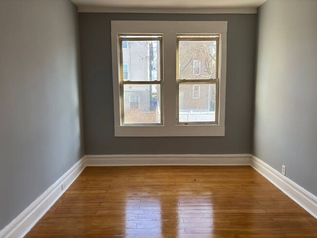 Building Photo - 702-704 S 19 St.