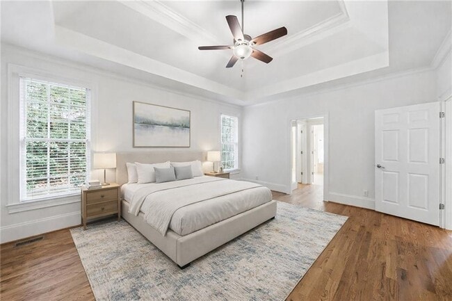 Building Photo - 125 River N Cir