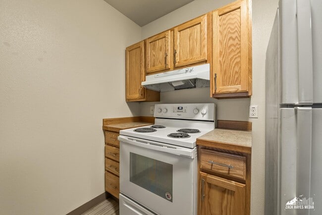 Building Photo - 4611 Juneau St