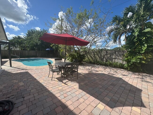 Building Photo - 1467 McDermott Ln