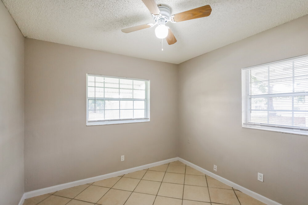 Building Photo - 357 NW 6th Ct