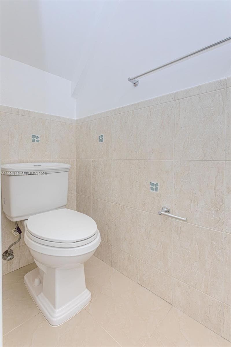 Building Photo - 5698 W 25th Ct