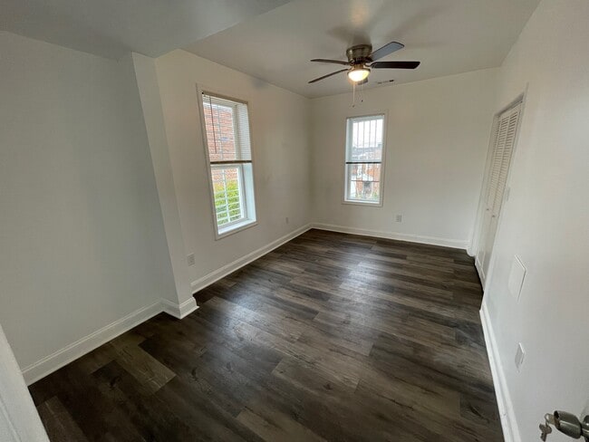 Building Photo - 2930 Baker St