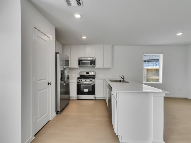 Building Photo - 31404 Pratola Serra Cir
