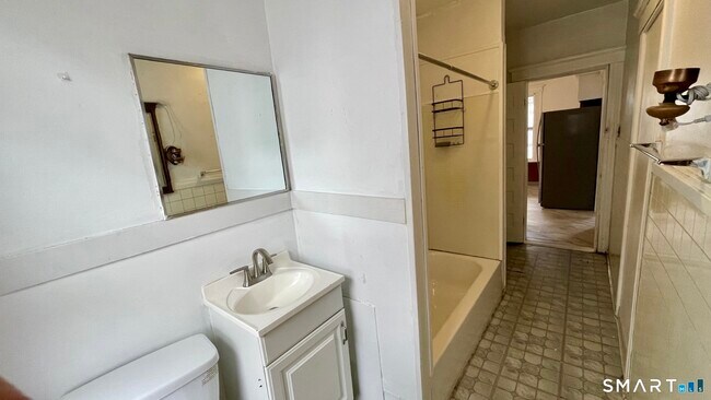 Building Photo - 58 E Pearl St