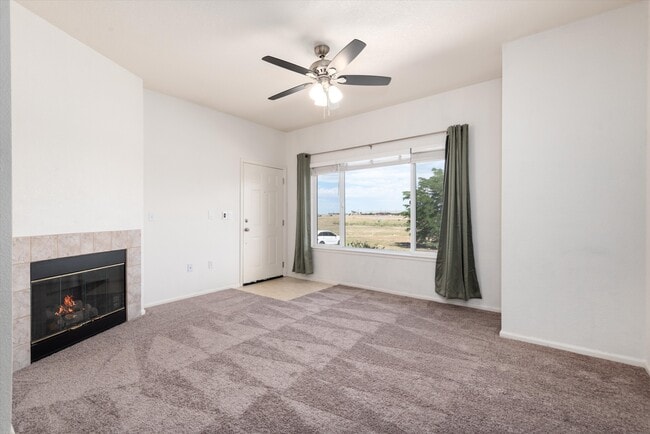 Building Photo - 905 S Zeno Way