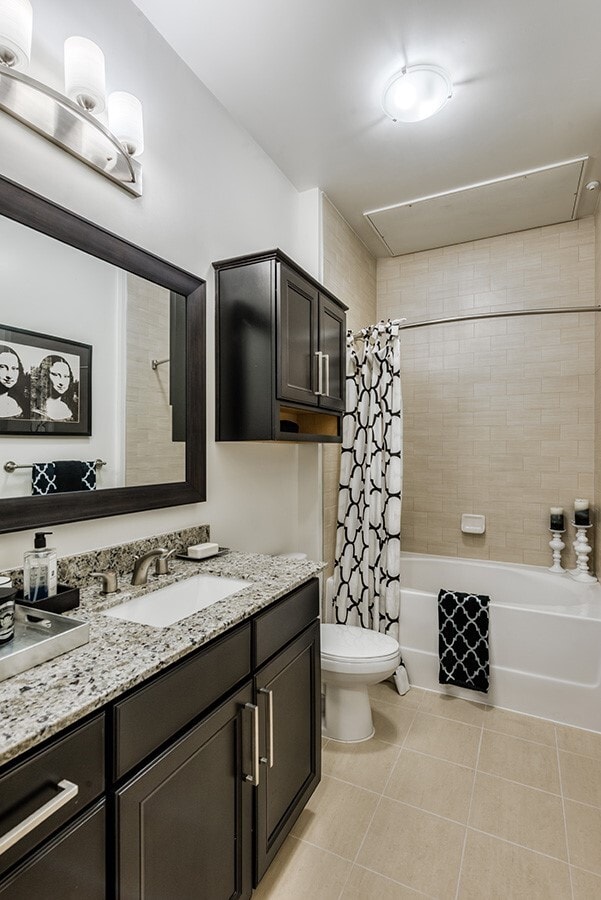 Building Photo - 2801 Waterwall Dr