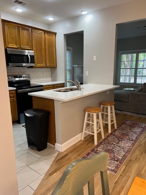Building Photo - Room in Single Family Home on Godfrey Dr NW