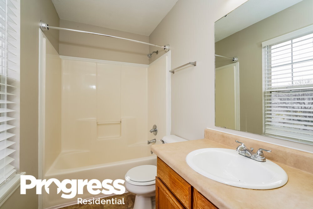 Building Photo - 6439 Kelsey Dr