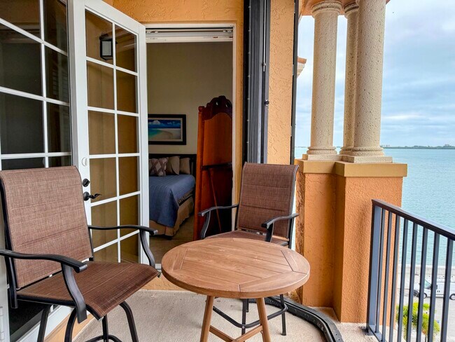 Building Photo - 20 Orange Ave