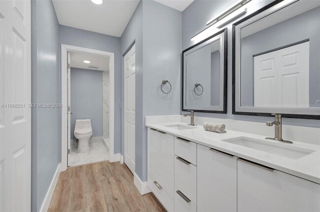 Building Photo - 1351 SW 125th Ave