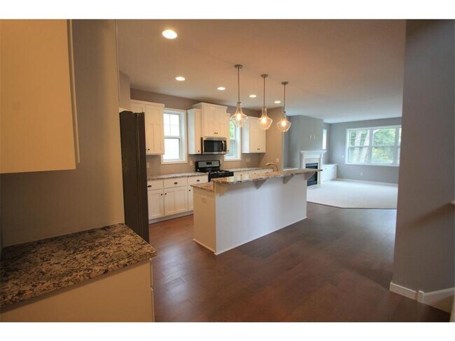 Building Photo - 232 Wildwood Ave