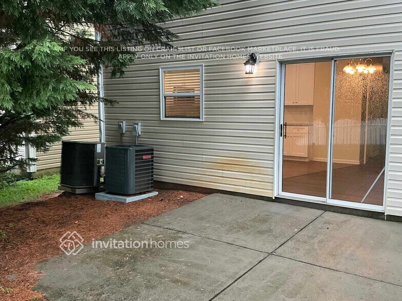 Building Photo - 7342 Lamplighter Close Dr