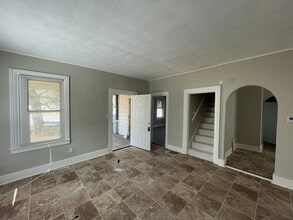 Building Photo - Newly Remodeled 3-Bedroom House
