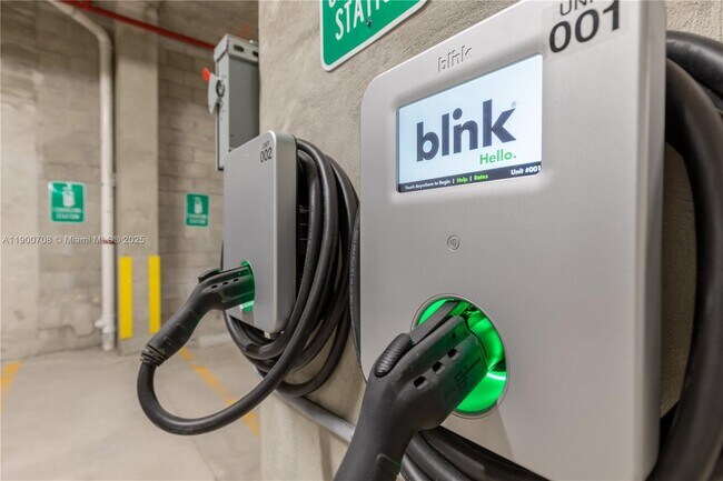 Building Photo - 1005 Spring Garden Rd