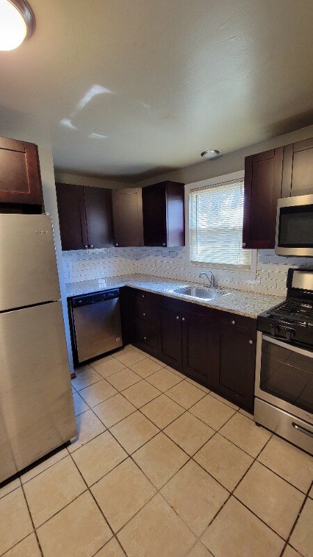 Building Photo - 41 Gould Dr