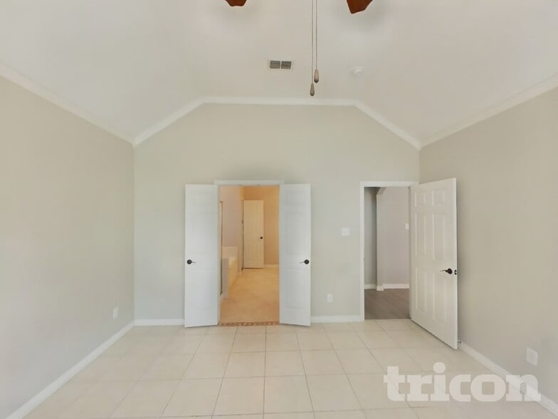 Building Photo - 1793 Lake Breeze Dr