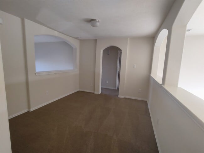 Building Photo - 24623 Forest Canopy Dr