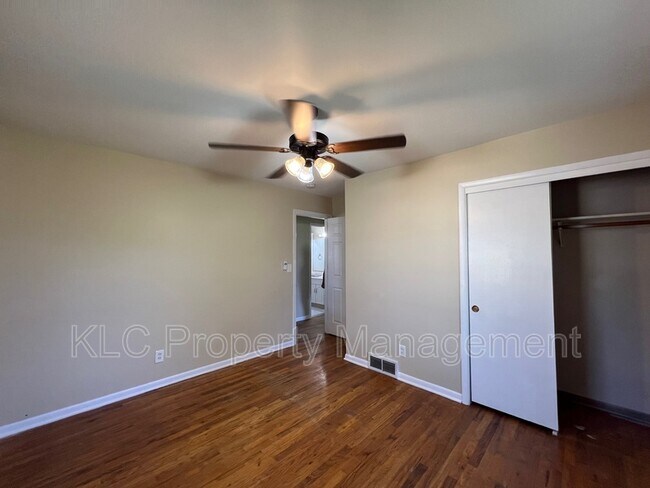 Building Photo - 1222 SW Ordnance Road