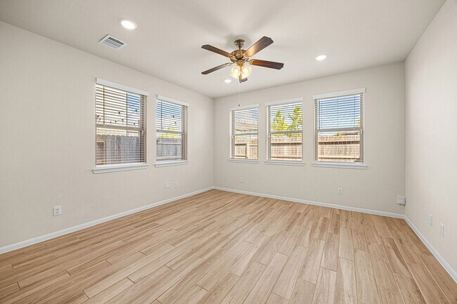 Building Photo - 5617 Evanston Ln