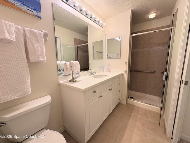 Building Photo - 6848 Toland Dr