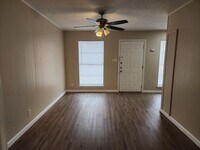 Building Photo - 7101 Guadalupe St