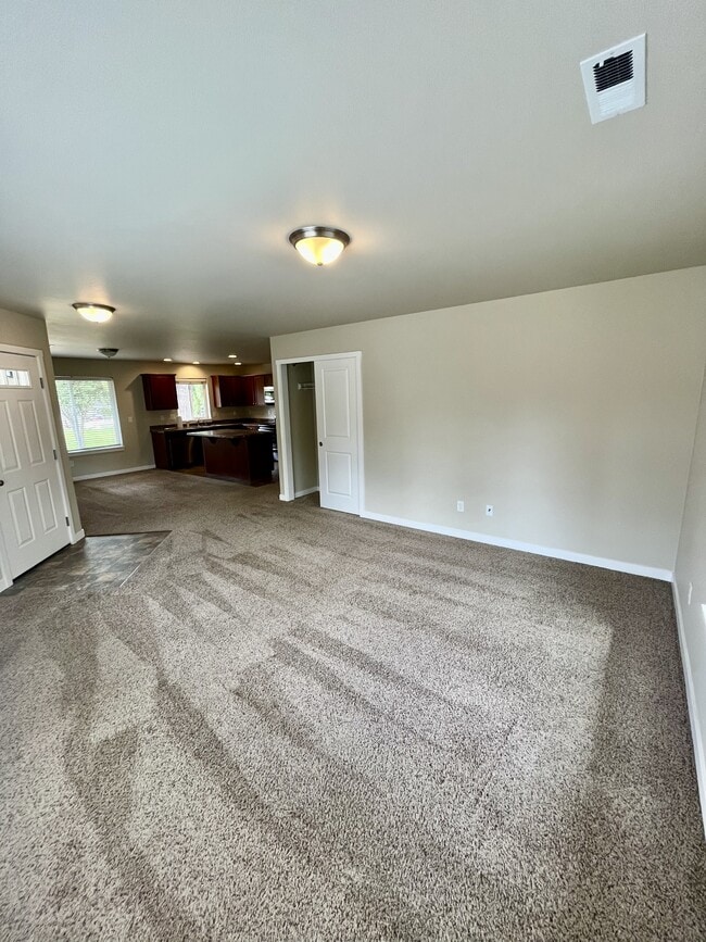 Building Photo - 1032 Cherry St