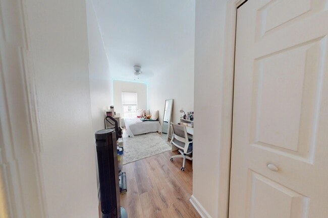 Building Photo - 1713 Arlington St